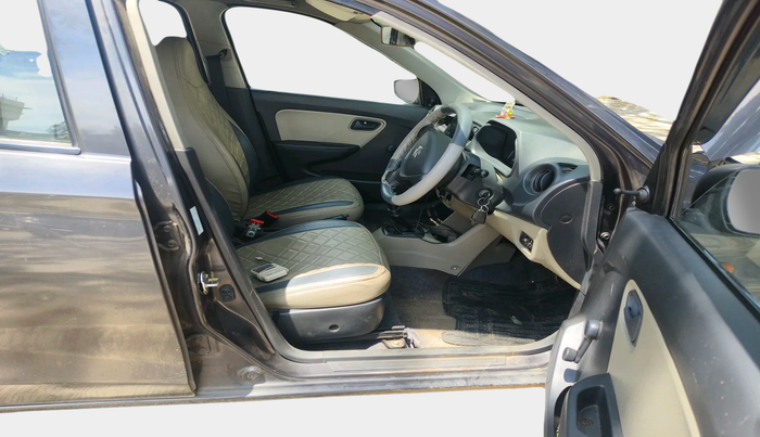 2017 Maruti Alto K10 LXI, Petrol, Manual, 37,366 km, interior