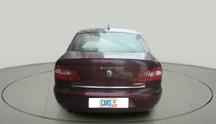 2011 Skoda Superb AMBITION 2.0 TDI CR AT, Diesel, Automatic, 1,55,721 km, exterior