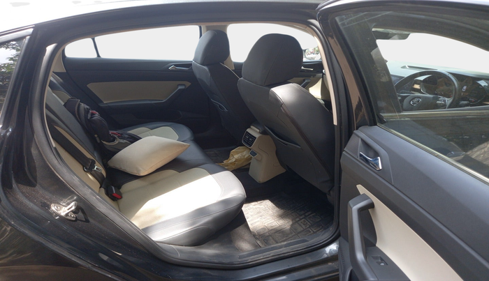 2023 Skoda SLAVIA STYLE 1.0L TSI AT, Petrol, Automatic, 36,000 km, interior