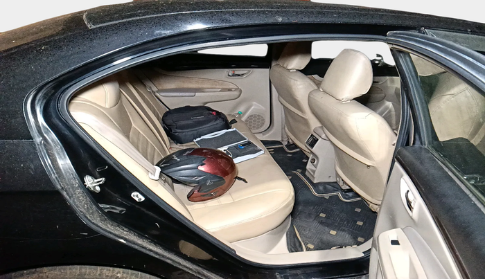 2015 Maruti Ciaz ZXI, Petrol, Manual, 1,06,473 km, interior