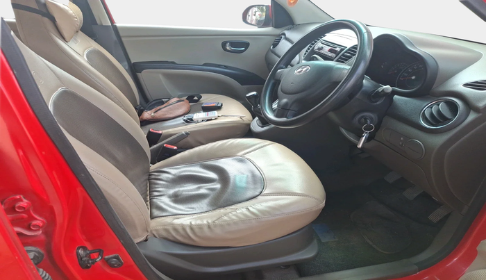 2013 Hyundai i10 MAGNA 1.2, Petrol, Manual, 1,02,753 km, interior