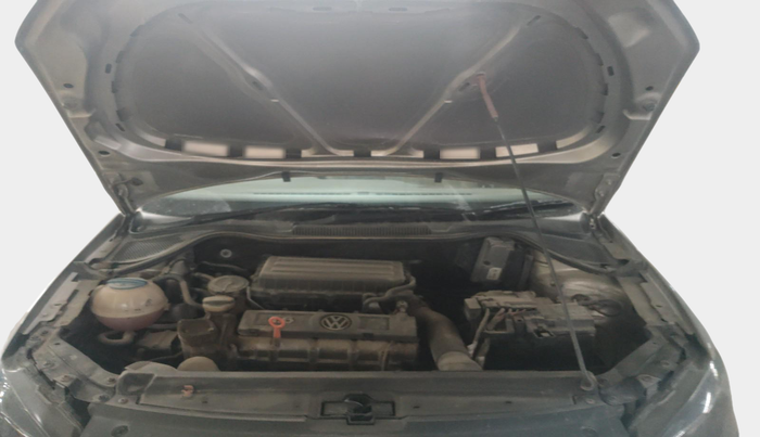 2013 Volkswagen Vento HIGHLINE 1.6 MPI, Petrol, Manual, 76,508 km, exterior