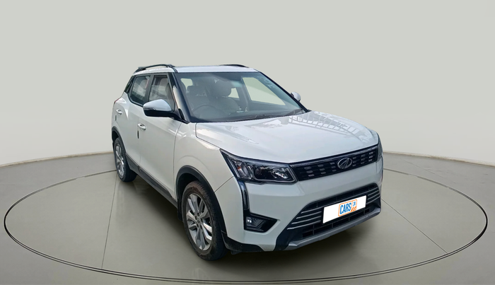 2021 Mahindra XUV300 W8 1.2 PETROL, Petrol, Manual, 35,703 km, exterior