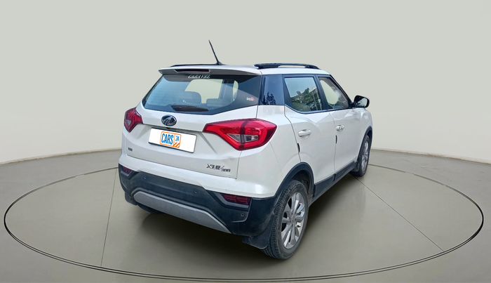 2021 Mahindra XUV300 W8 1.2 PETROL, Petrol, Manual, 35,703 km, exterior