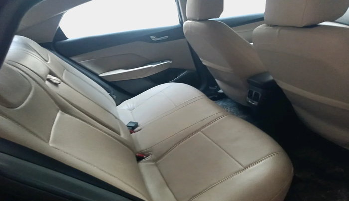 2019 Hyundai Verna 1.6 VTVT SX, Petrol, Manual, 53,622 km, interior