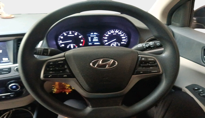 2019 Hyundai Verna 1.6 VTVT SX, Petrol, Manual, 53,622 km, interior