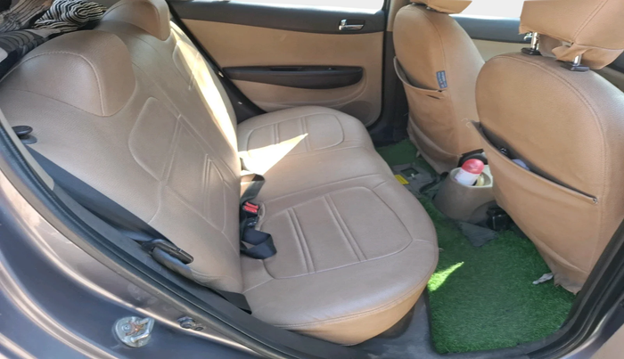 2011 Hyundai i20 MAGNA 1.2, Petrol, Manual, 39,378 km, interior