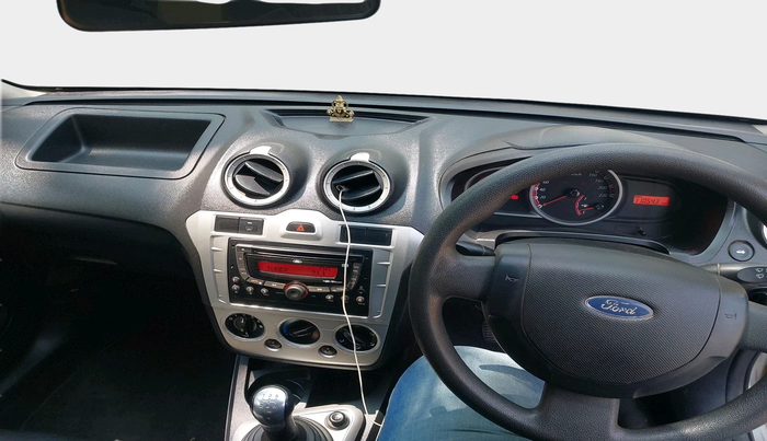 2012 Ford Figo ZXI 1.4 DIESEL, Diesel, Manual, 1,10,543 km, interior