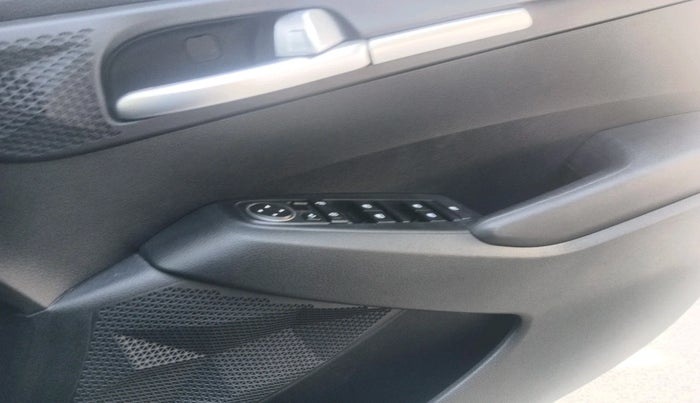 2020 KIA SELTOS HTK PLUS 1.5, Petrol, Manual, 33,011 km, interior