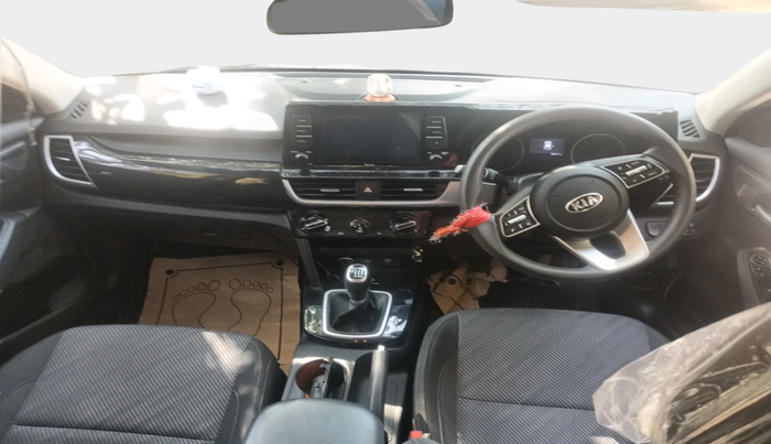 2020 KIA SELTOS HTK PLUS 1.5, Petrol, Manual, 33,011 km, interior