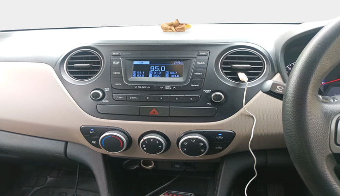 2019 Hyundai Xcent S 1.2, Petrol, Manual, 55,142 km, interior