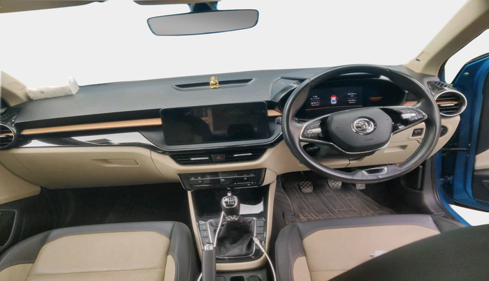 2022 Skoda SLAVIA STYLE 1.0L TSI MT, Petrol, Manual, 33,144 km, interior