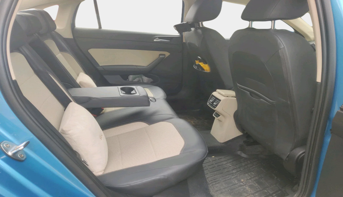 2022 Skoda SLAVIA STYLE 1.0L TSI MT, Petrol, Manual, 33,144 km, interior