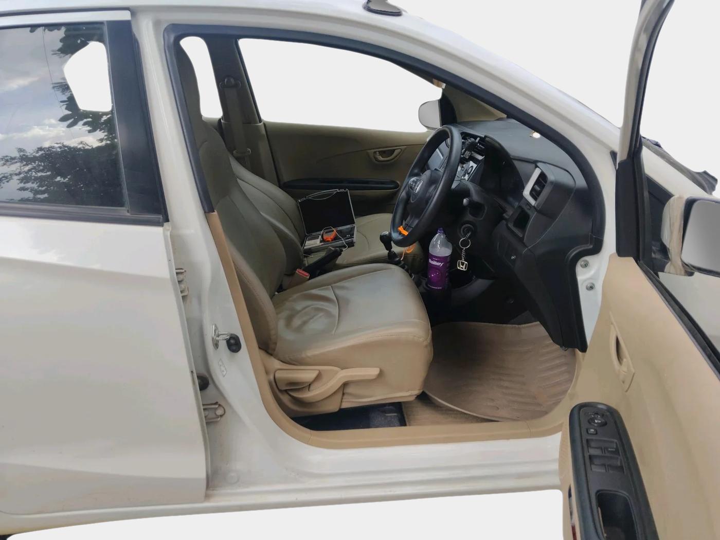 2018 Honda Brio S(O) MT, Petrol, Manual, 50,164 km, interior