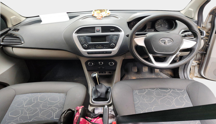 2017 Tata Tiago XT PETROL, Petrol, Manual, 56,850 km, interior