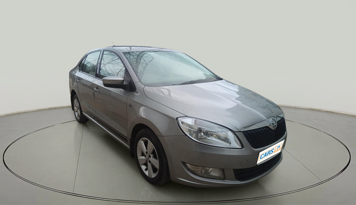 2015 Skoda Rapid 1.5 TDI CR ELEGANCE, Diesel, Manual, 73,831 km, exterior
