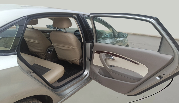 2015 Skoda Rapid 1.5 TDI CR ELEGANCE, Diesel, Manual, 73,831 km, interior
