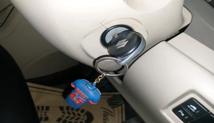 2018 Maruti Ertiga ZXI, Petrol, Manual, 1,15,486 km, interior