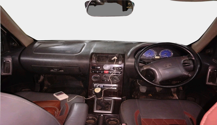 2011 Tata Safari 4X2 VX DICOR 2.2 VTT, Diesel, Manual, 2,02,146 km, interior