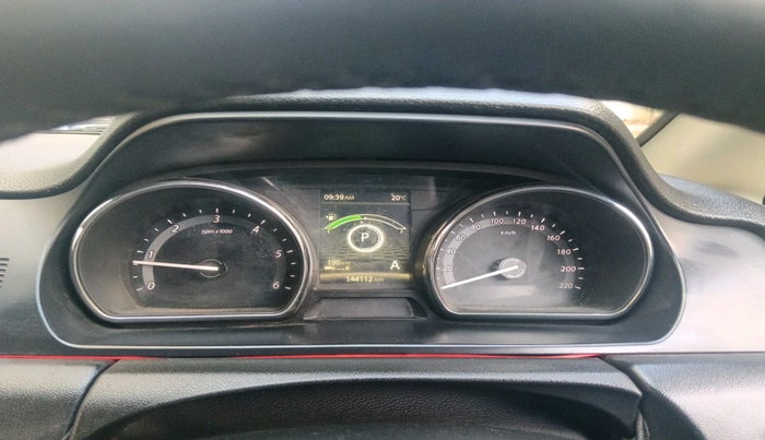 2017 Tata Hexa XMA 4X2 7 STR, Diesel, Automatic, 1,44,112 km, interior