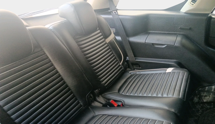 2017 Tata Hexa XMA 4X2 7 STR, Diesel, Automatic, 1,44,112 km, interior