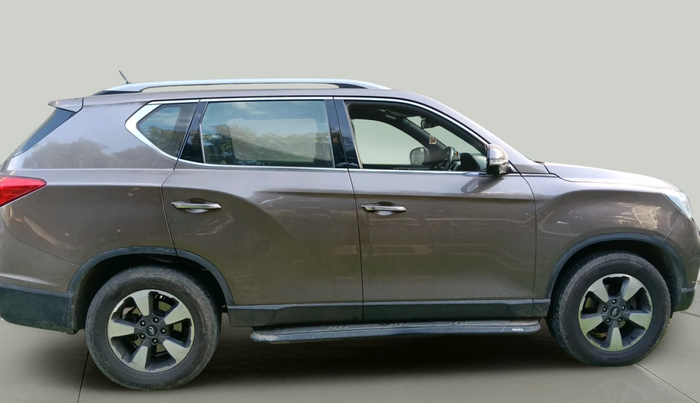 2019 Mahindra ALTURAS G4 4WD AT, Diesel, Automatic, 1,12,737 km, exterior