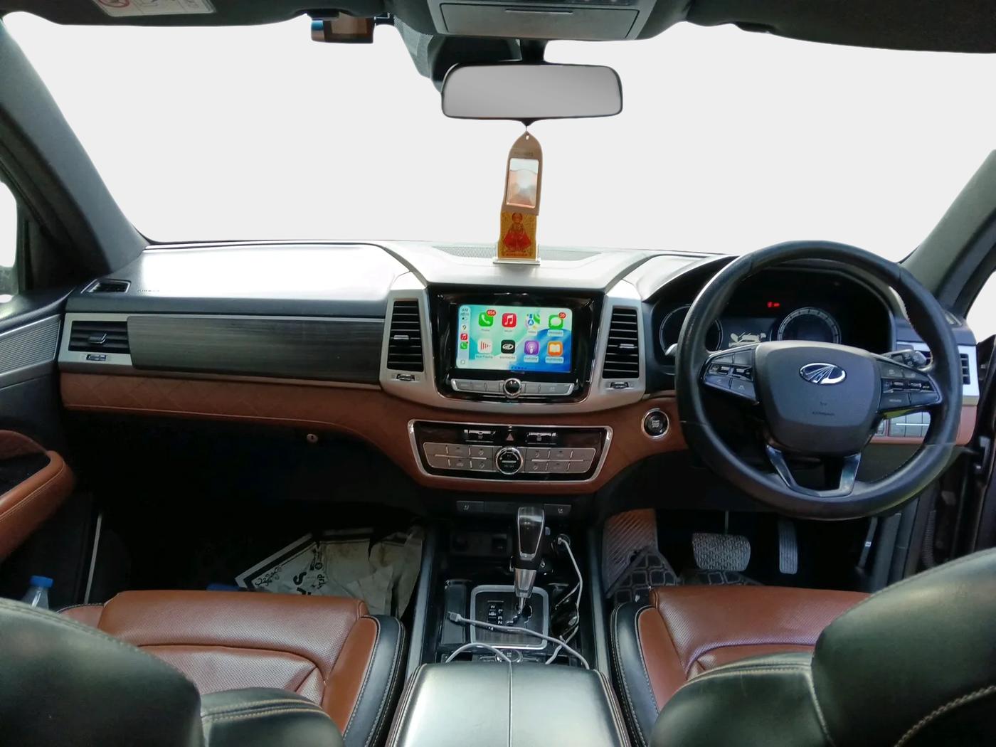 2019 Mahindra ALTURAS G4 4WD AT, Diesel, Automatic, 1,12,737 km, interior