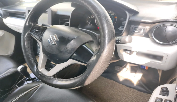 2017 Maruti IGNIS ZETA 1.2 AMT, Petrol, Automatic, 2,18,414 km, interior