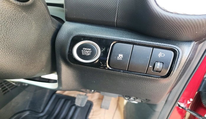 2022 KIA SONET HTK PLUS 1.0 IMT, Petrol, Manual, 4,545 km, interior