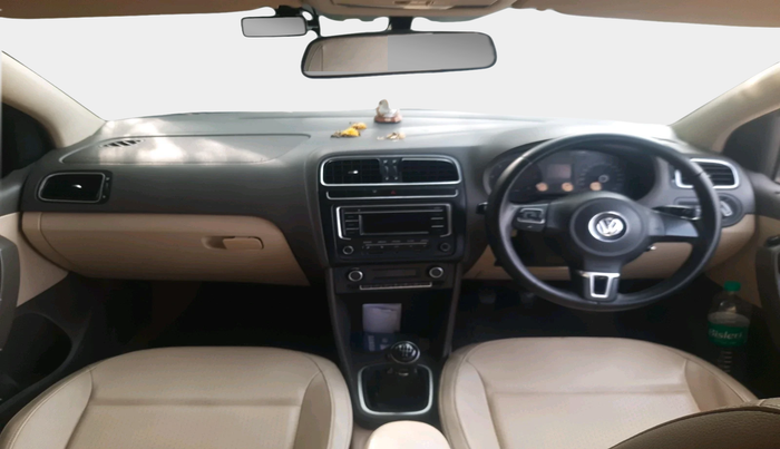 2013 Volkswagen Vento HIGHLINE DIESEL 1.6, Diesel, Manual, 1,47,967 km, interior