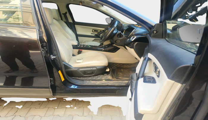 2022 Tata Safari XZA PLUS GOLD 6 S, Diesel, Automatic, 65,859 km, interior