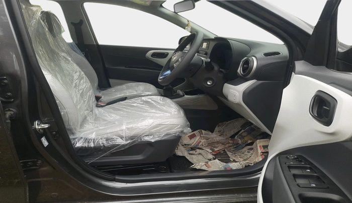 2023 Hyundai GRAND I10 NIOS MAGNA 1.2 KAPPA VTVT, Petrol, Manual, 959 km, interior