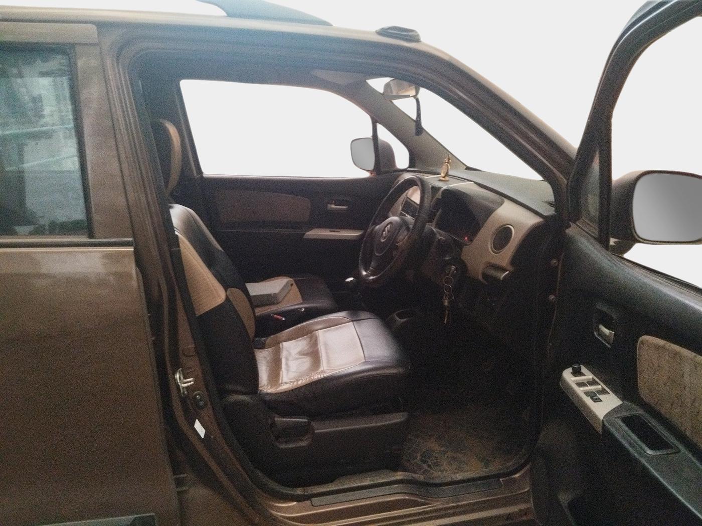 2014 Maruti Wagon R 1.0 VXI, Petrol, Manual, 1,42,450 km, interior