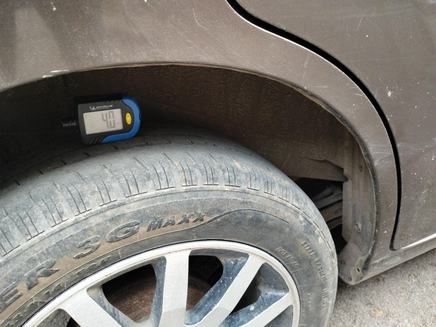 2014 Maruti Wagon R 1.0 VXI, Petrol, Manual, 1,42,450 km, tyre