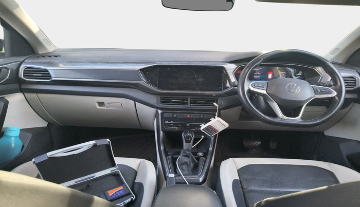 2022 Volkswagen TAIGUN TOPLINE 1.0 TSI AT, Petrol, Automatic, 63,950 km, interior