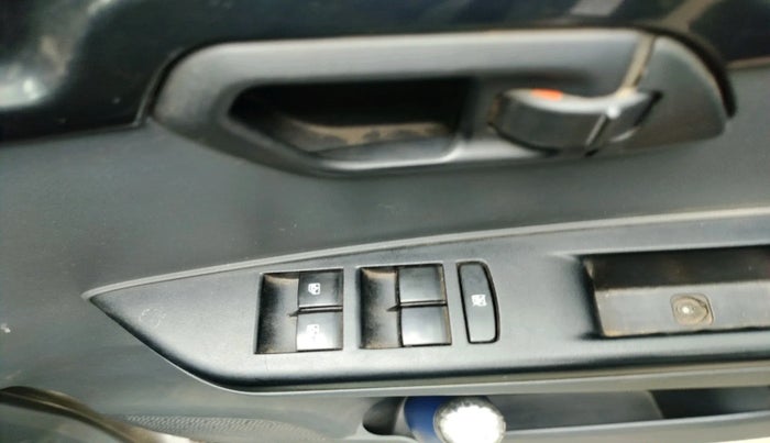 2018 Mahindra KUV 100 NXT K4+ D 6 STR, Diesel, Manual, 95,755 km, interior