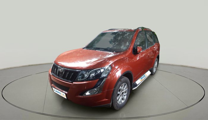 2015 Mahindra XUV500 W8, Diesel, Manual, 1,04,939 km, exterior