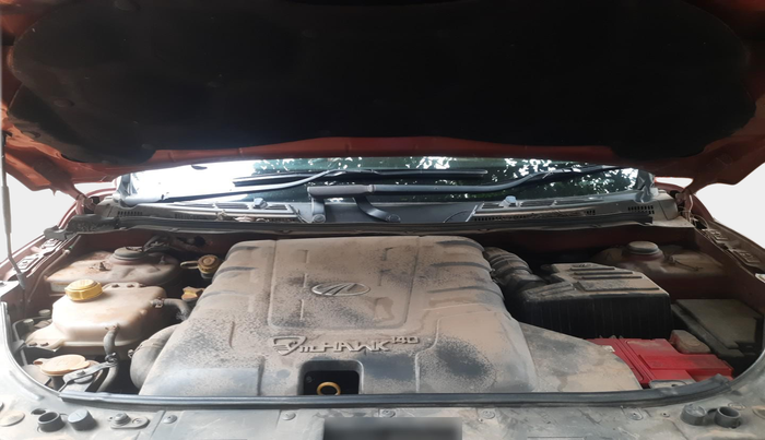 2015 Mahindra XUV500 W8, Diesel, Manual, 1,04,939 km, exterior