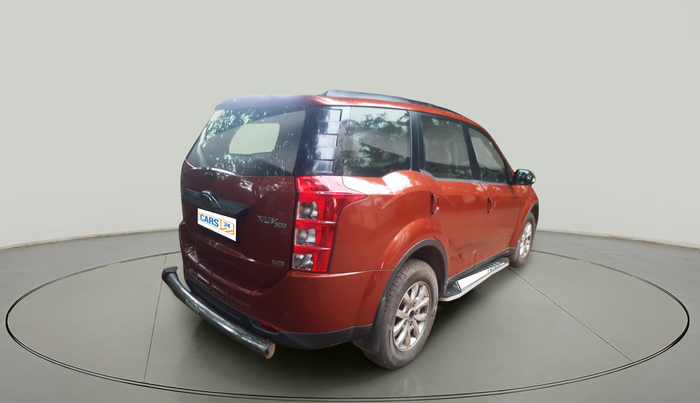 2015 Mahindra XUV500 W8, Diesel, Manual, 1,04,939 km, exterior