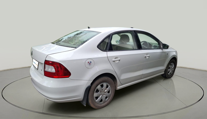 2012 Skoda Rapid AMBITION 1.6 TDI CR MT, Diesel, Manual, 1,18,024 km, exterior