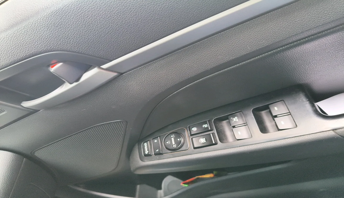 2017 Hyundai New Elantra 1.6 SX (O) AT DIESEL, Diesel, Automatic, 2,32,457 km, interior
