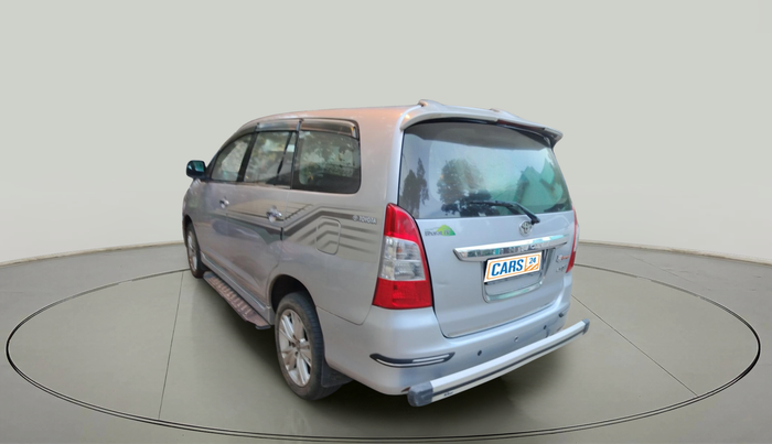 2013 Toyota Innova 2.5 GX 8 STR, Diesel, Manual, 2,62,238 km, exterior