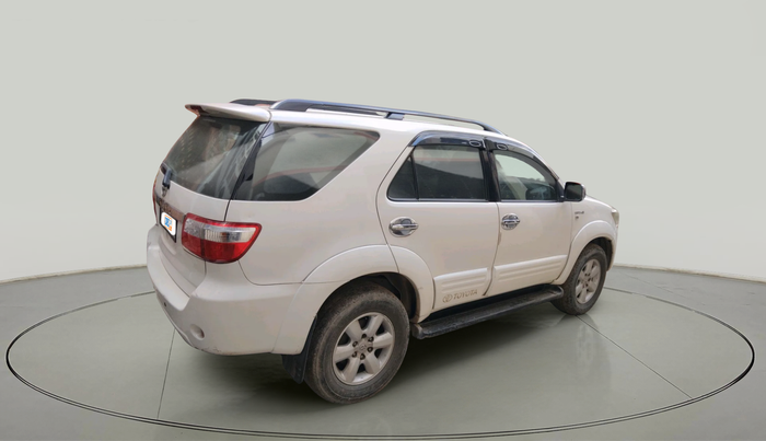 2010 Toyota Fortuner 3.0 4X4 MT, Diesel, Manual, 2,40,748 km, exterior