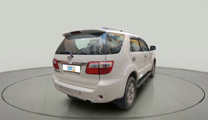 2010 Toyota Fortuner 3.0 4X4 MT, Diesel, Manual, 2,40,748 km, exterior