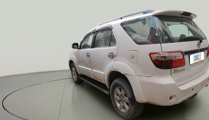 2010 Toyota Fortuner 3.0 4X4 MT, Diesel, Manual, 2,40,748 km, exterior