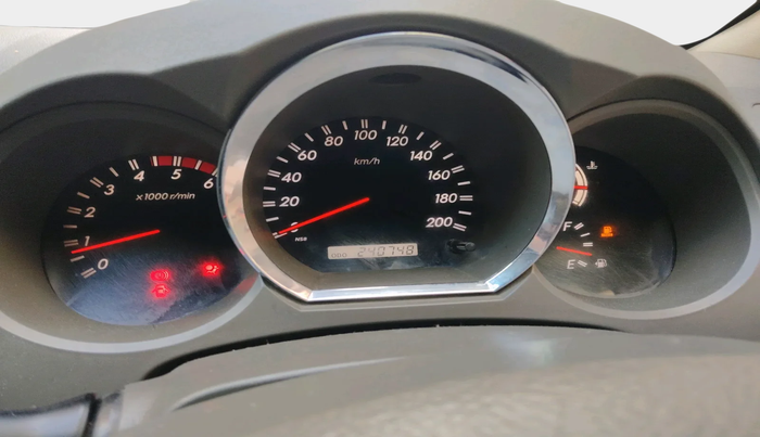 2010 Toyota Fortuner 3.0 4X4 MT, Diesel, Manual, 2,40,748 km, interior