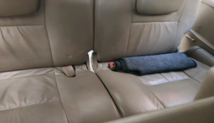 2010 Toyota Fortuner 3.0 4X4 MT, Diesel, Manual, 2,40,748 km, interior