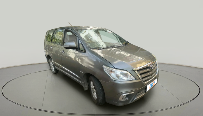 2013 Toyota Innova 2.5 VX 7 STR, Diesel, Manual, 1,29,998 km, exterior