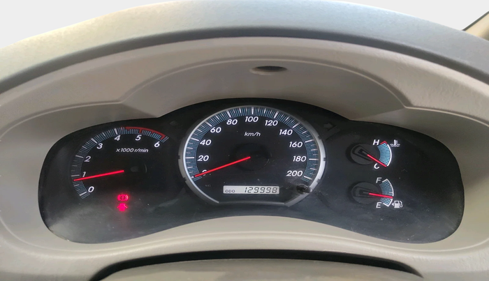 2013 Toyota Innova 2.5 VX 7 STR, Diesel, Manual, 1,29,998 km, interior