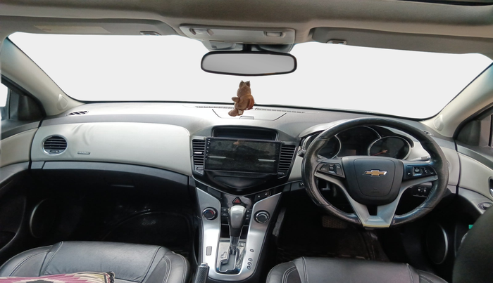 2011 Chevrolet Cruze LTZ AT, Diesel, Automatic, 79,605 km, interior